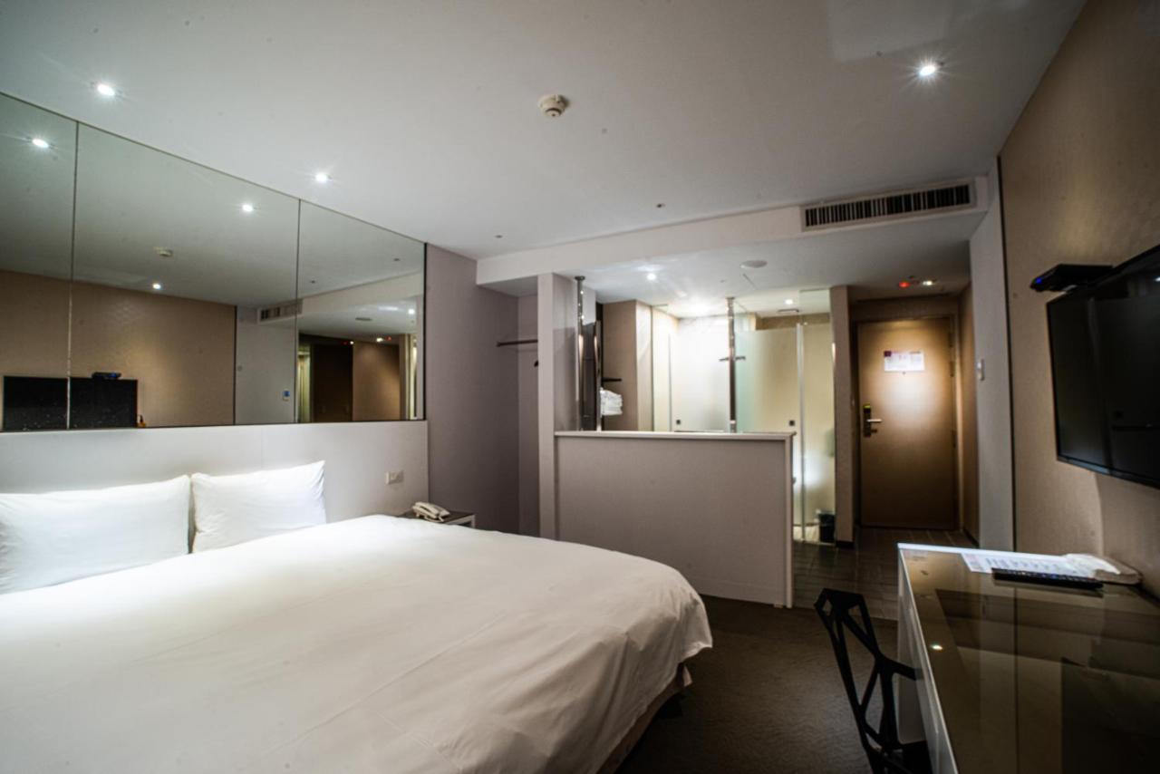 Artinn藝築文旅-台北站前館 Taipei Extérieur photo